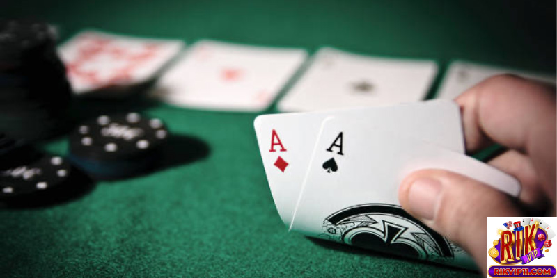 Những lý do nên chơi game Phỏm Rikvip